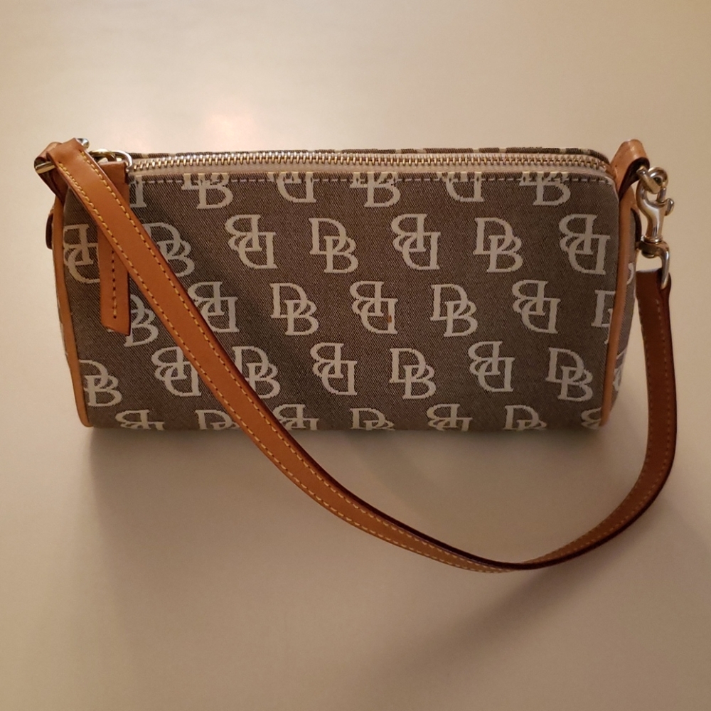 Dooney and Bourke purse